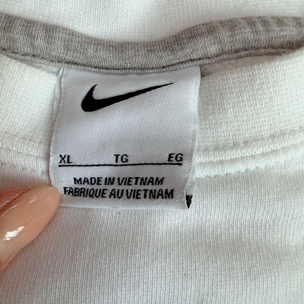 Nike Caitlin Clark Iowa Hawkeyes Never A Long Shot Sweatshirt White XL Rare - Picture 7 of 12